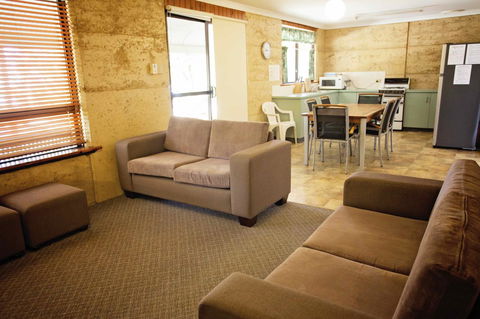 Hopetoun Motel & Chalet Village - eAccommodation 8