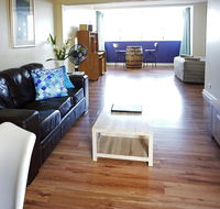 Studio 302 with ocean views - eAccommodation