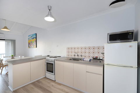 West Beach Lagoon 221 - Stylish Apartment! - eAccommodation 6