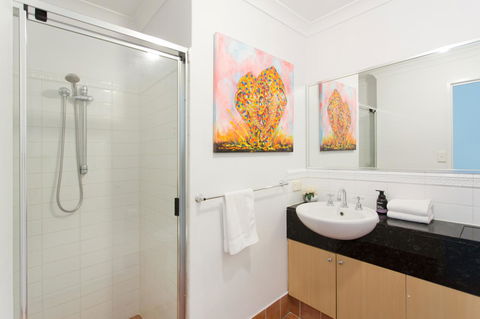 Windows On Pakenham - eAccommodation 11