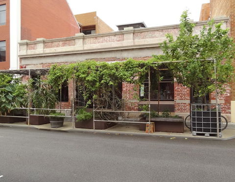 Windows On Pakenham - eAccommodation 21