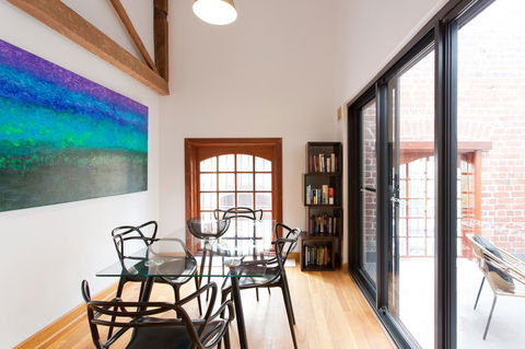 Windows On Pakenham - eAccommodation 6