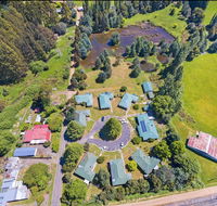 Giants Table and Cottages - eAccommodation