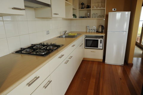 The Boat Shed - eAccommodation 5