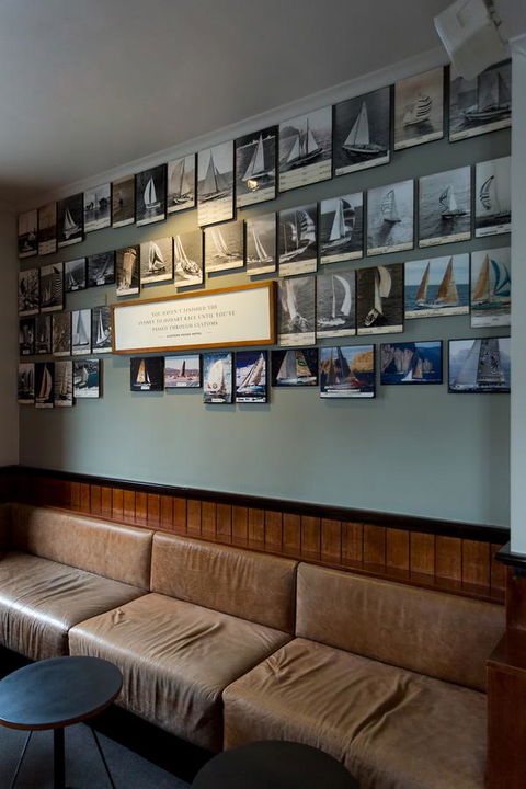 Customs House Hotel - eAccommodation 21