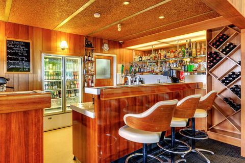 Riverfront Motel & Villas - eAccommodation 36