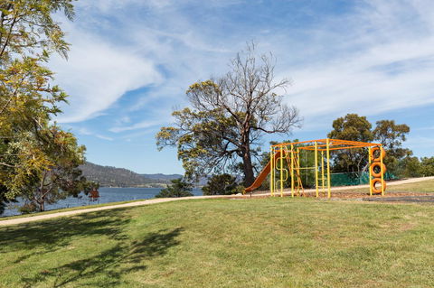 Riverfront Motel & Villas - eAccommodation 22