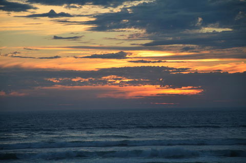 Castaway Holiday Apartments - eAccommodation 2