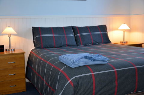 Castaway Holiday Apartments - eAccommodation 26