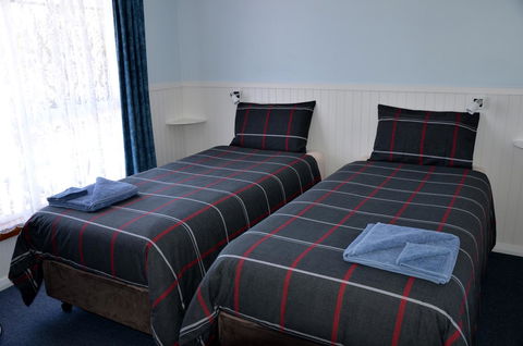 Castaway Holiday Apartments - eAccommodation 20