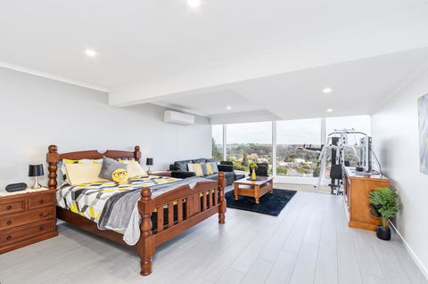 Views Forever - Devonport - eAccommodation 2