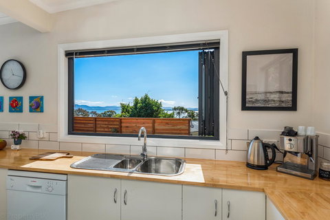 The Sandy Sister - eAccommodation 0