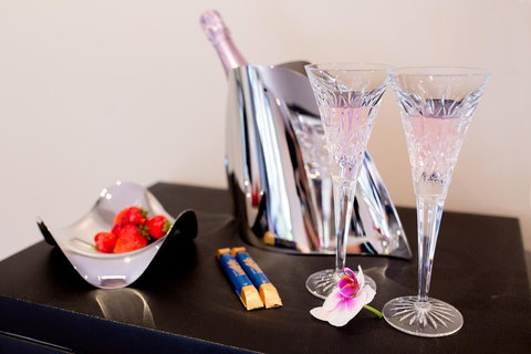 Amare Beachside Luxury - eAccommodation 27