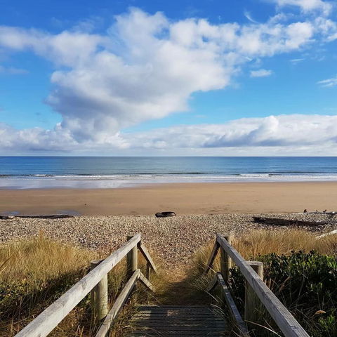 Amare Beachside Luxury - eAccommodation 1