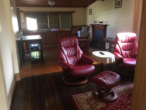 Kerrellie Cottages 2, 4 & 8 Reid Street - eAccommodation 15