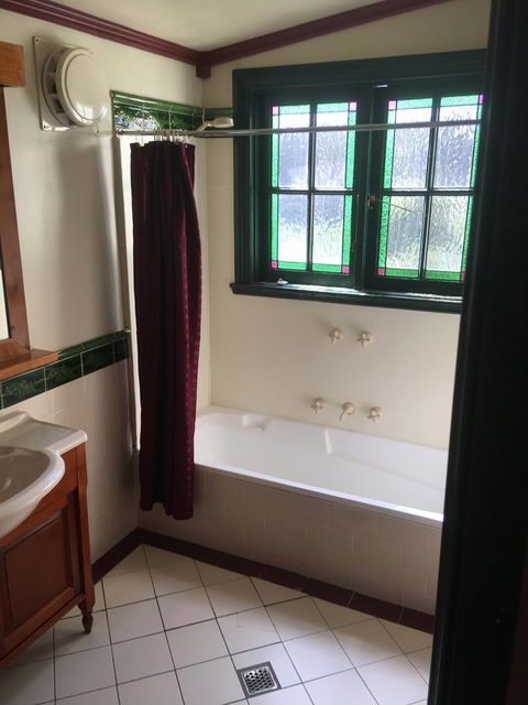 Kerrellie Cottages 2, 4 & 8 Reid Street - eAccommodation 19