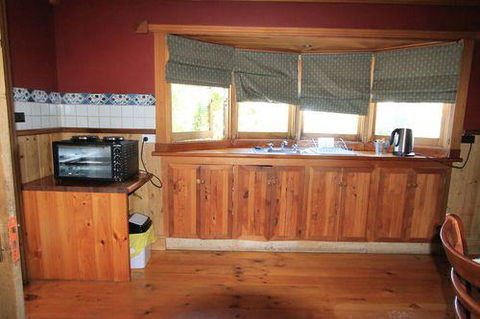 Kerrellie Cottages 2, 4 & 8 Reid Street - eAccommodation 14