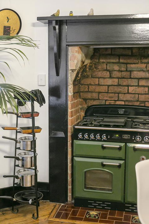 Insomnia On Elizabeth - eAccommodation 13