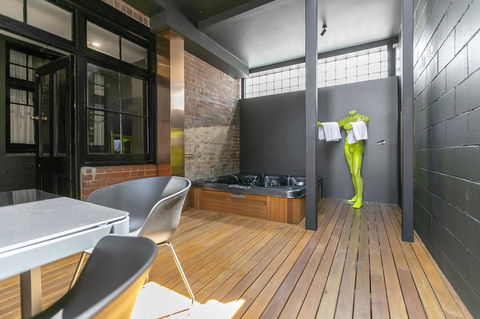 Insomnia On Elizabeth - eAccommodation 4