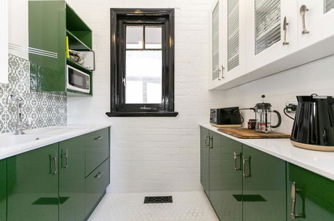 Insomnia On Elizabeth - eAccommodation 26