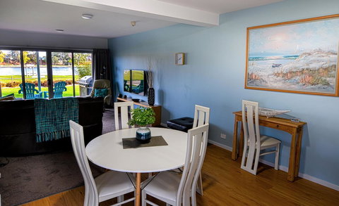 Ulverstone River Edge HolidayApartments - eAccommodation 9