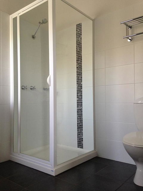 Auldington Hotel - eAccommodation 18