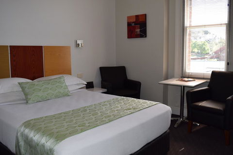 Auldington Hotel - eAccommodation 9