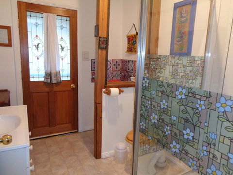 Post House Cottage - eAccommodation 11