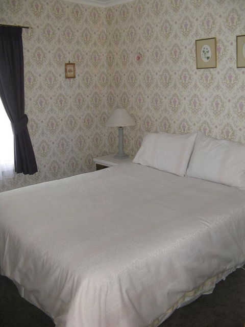 The Grove Cottages - eAccommodation 2