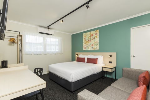 Nightcap At Balaclava Hotel - eAccommodation 0