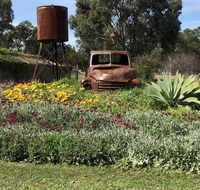 Nutcrackers Lodge - eAccommodation