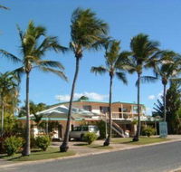 Palm View Holiday Apartments - eAccommodation