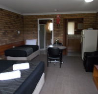 Park House Motor Inn - eAccommodation