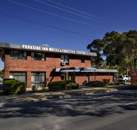Parkside Inn Motel - eAccommodation