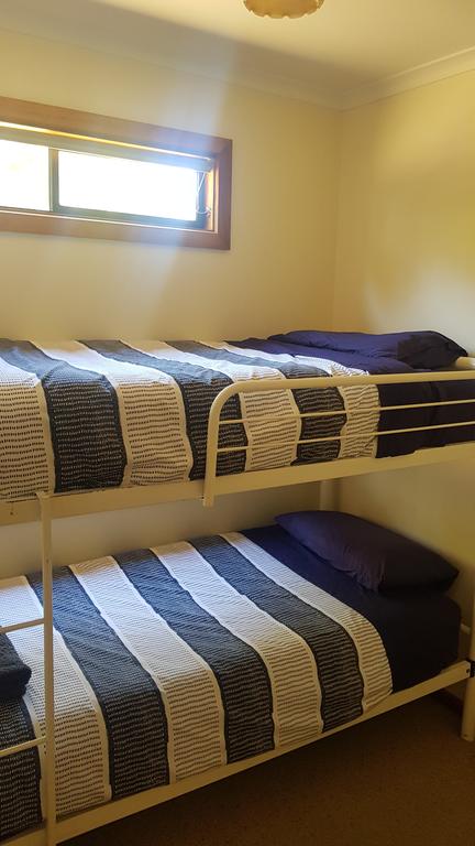 Parndana Hotel Cabins - eAccommodation 2