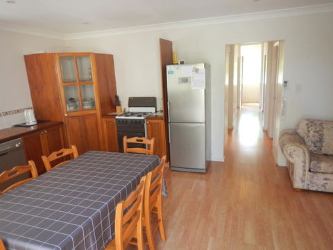 Pine Cottage - eAccommodation 3