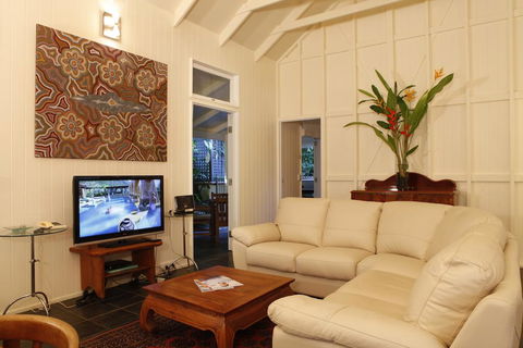 Port Douglas Cottage & Lodge - eAccommodation 2
