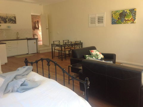 Port Elliot Rural Retreat - eAccommodation 2