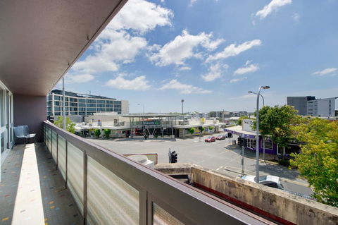 Prince Of Wales Hotel - eAccommodation 2