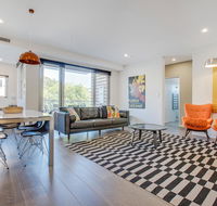 Professional apartment 15 minutes from CBD - eAccommodation