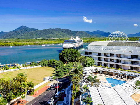 Pullman Reef Hotel Casino - eAccommodation 1