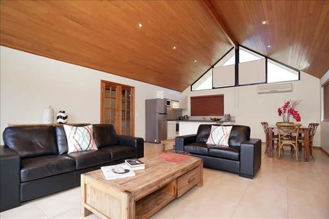 Raffles Swan River Applecross Heathcote Park - eAccommodation 0