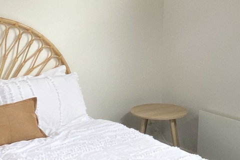 Redbank - eAccommodation 1