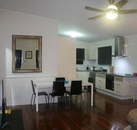 Redland BayBreeze - eAccommodation
