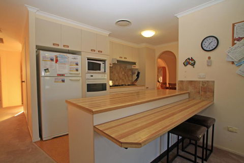 Relax And Enjoy The River - eAccommodation 2