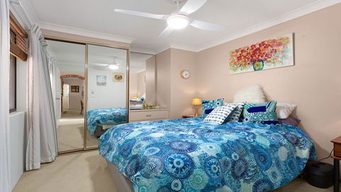 Renas Court Unit 1 - Little Street Lakefront! - eAccommodation 1