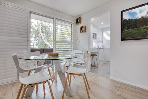 Renovated Unit In The Heart Of Macquarie Park - eAccommodation 3