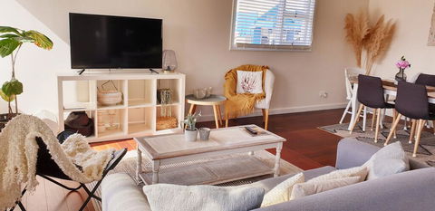 Retreat - eAccommodation 0