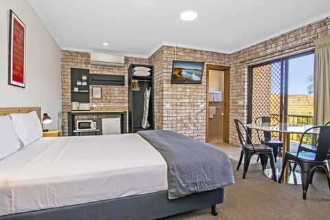 River Street Motel - eAccommodation 1