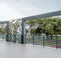 Rockingham Beachfront Apartment - eAccommodation
